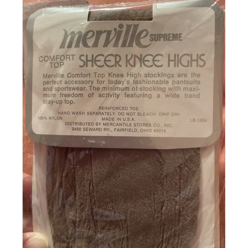 Merville Womens OS Knee Highs Soft Taupe Sheer Comfort Top 2 Pairs Vintage NEW
